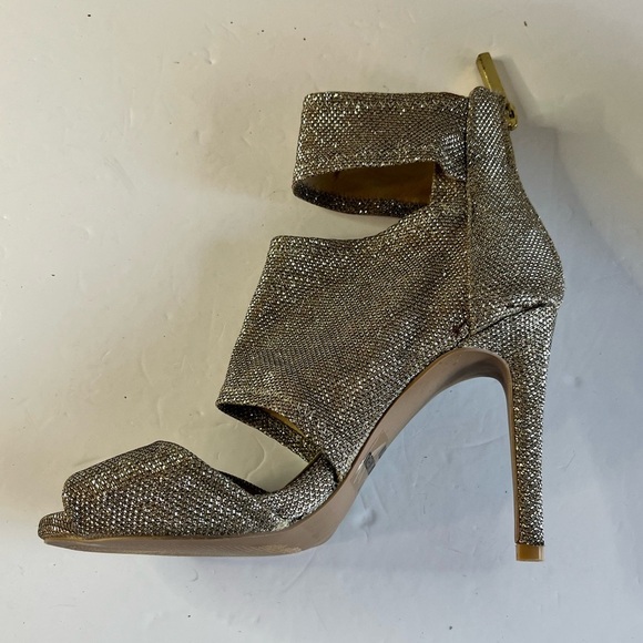 Qupid Women’s Silver Glitter High Heel Sandals Size 7 - Open Toe, Back Zip - Picture 2 of 12